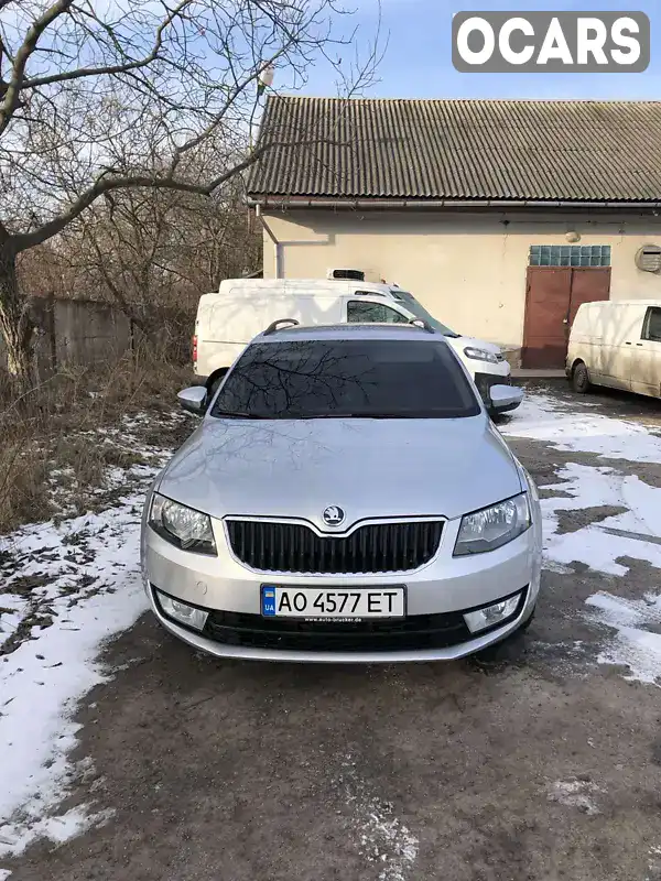 Универсал Skoda Octavia 2014 2 л. Ручная / Механика обл. Закарпатская, Мукачево - Фото 1/15