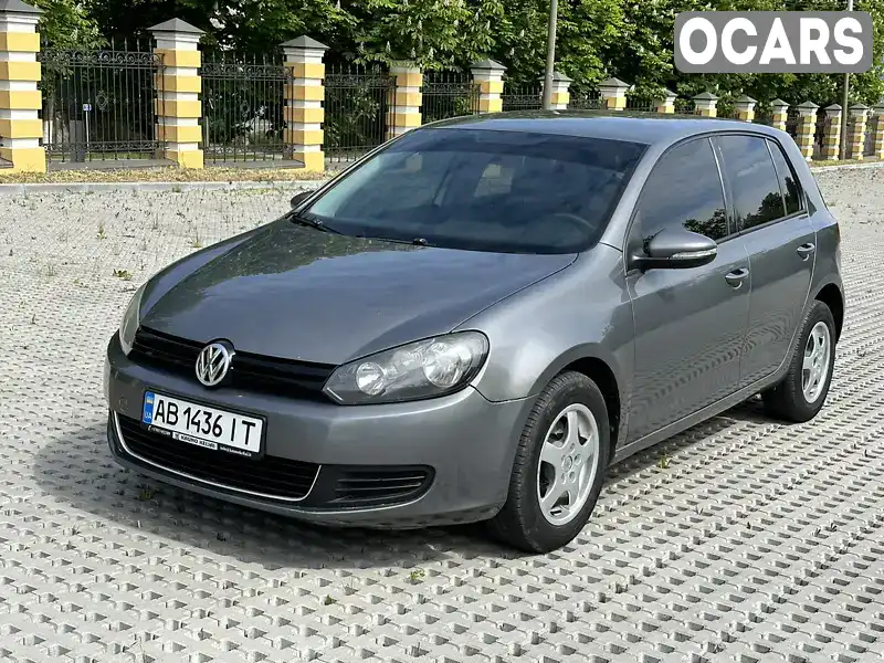 Хэтчбек Volkswagen Golf 2011 1.6 л. Ручная / Механика обл. Винницкая, Тульчин - Фото 1/21