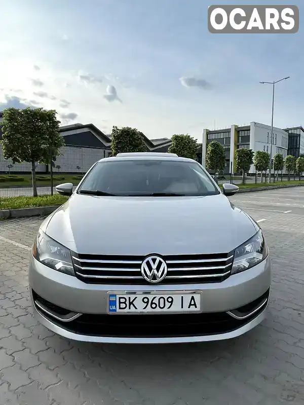 Седан Volkswagen Passat 2012 2.5 л. обл. Львовская, Броды - Фото 1/21