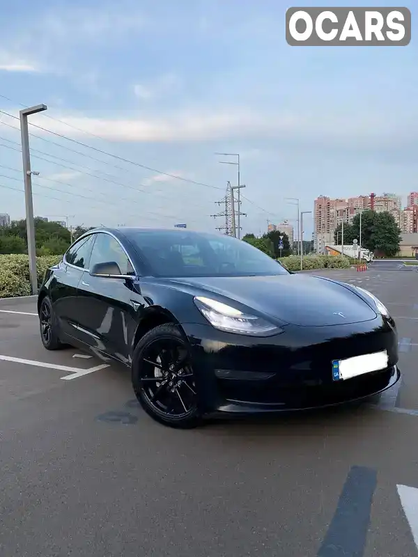 Седан Tesla Model 3 2019 null_content л. обл. Київська, Київ - Фото 1/21