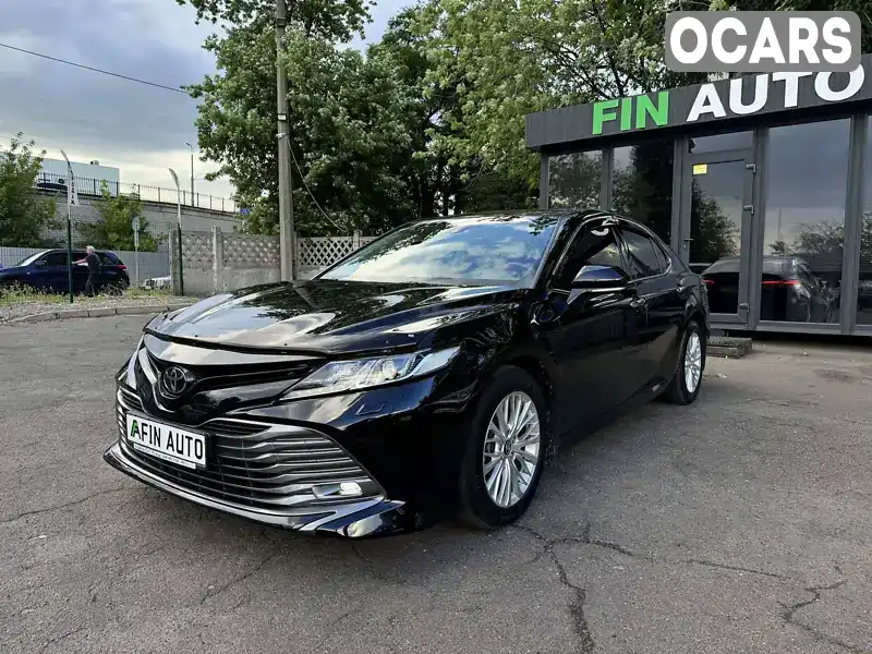 Седан Toyota Camry 2017 2.5 л. Автомат обл. Київська, Київ - Фото 1/21