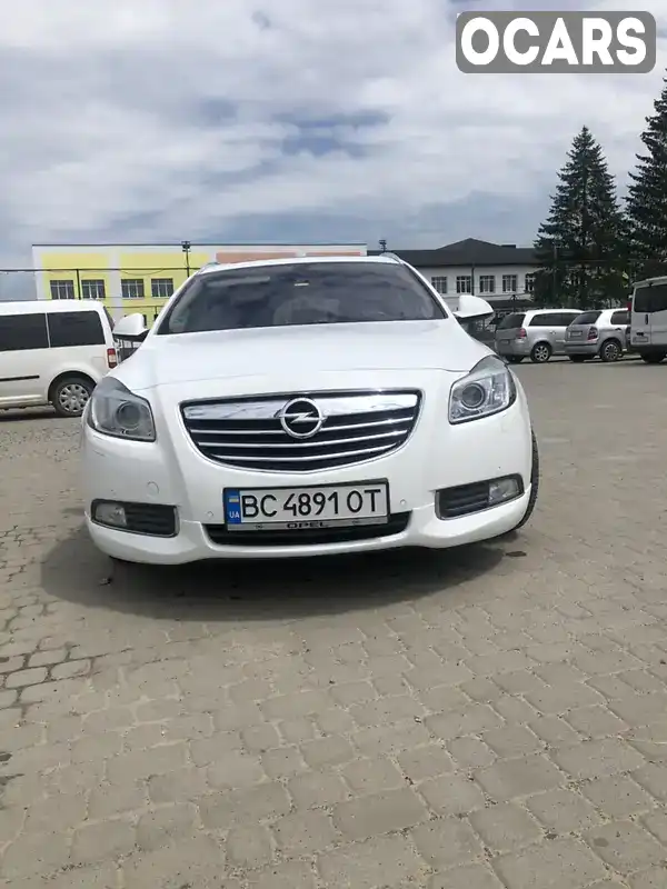 Универсал Opel Insignia 2011 1.96 л. Автомат обл. Львовская, Самбор - Фото 1/12