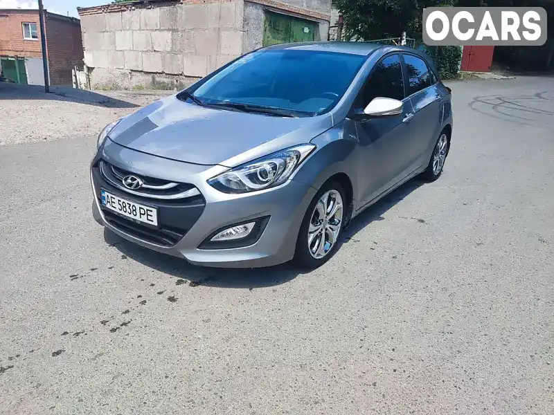 Хэтчбек Hyundai Elantra 2014 2 л. Автомат обл. Днепропетровская, Днепр (Днепропетровск) - Фото 1/21