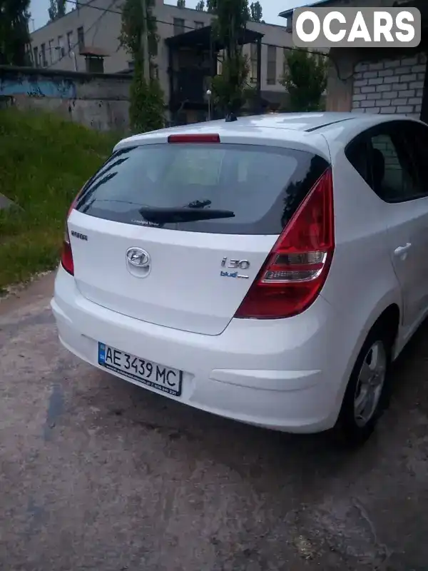 Хетчбек Hyundai i30 2011 1.6 л. Ручна / Механіка обл. Дніпропетровська, Дніпро (Дніпропетровськ) - Фото 1/4