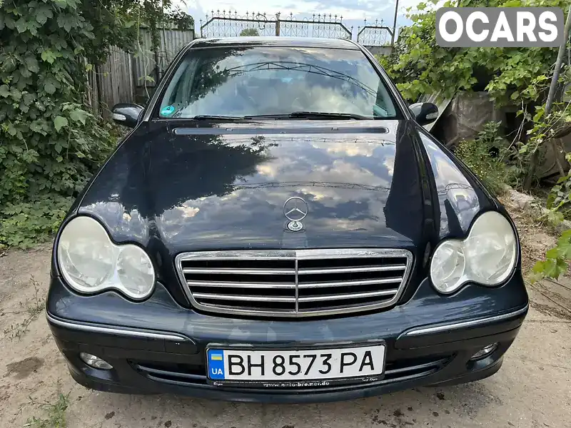 Седан Mercedes-Benz C-Class 2004 1.8 л. Ручная / Механика обл. Одесская, Измаил - Фото 1/17