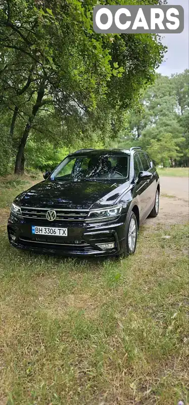 Внедорожник / Кроссовер Volkswagen Tiguan 2018 2 л. Автомат обл. Одесская, Одесса - Фото 1/21