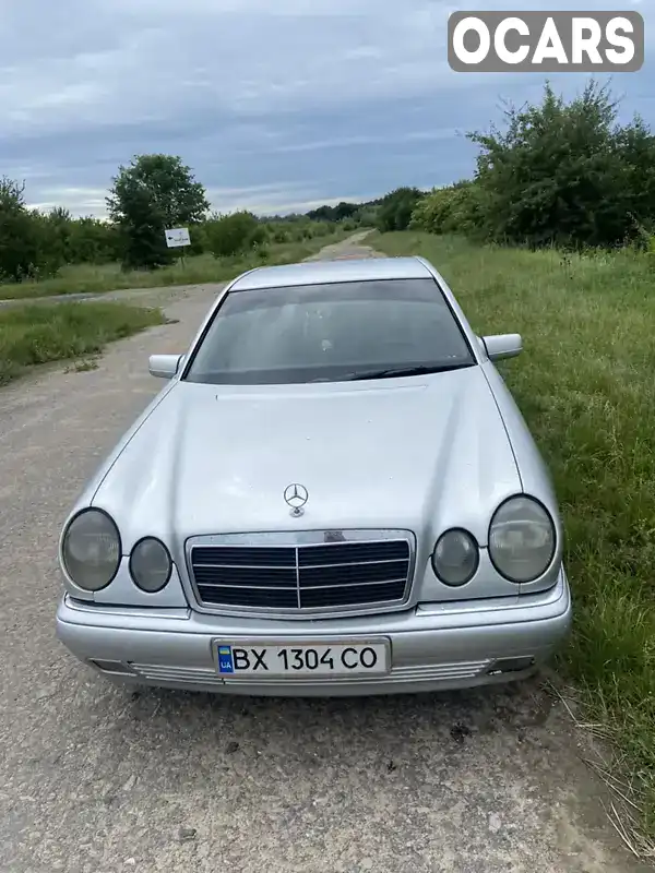 Седан Mercedes-Benz E-Class 1998 2 л. Ручная / Механика обл. Винницкая, Литин - Фото 1/9