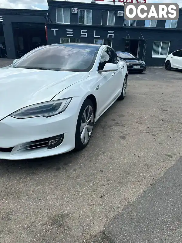 Лифтбек Tesla Model S 2020 null_content л. обл. Киевская, Киев - Фото 1/9