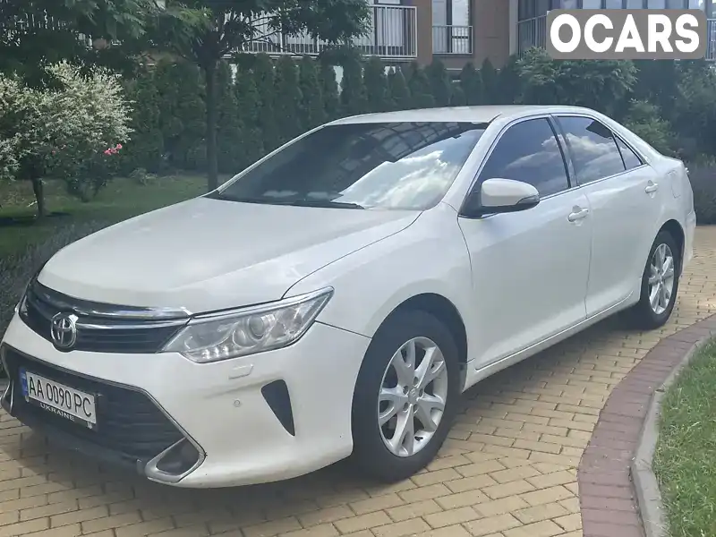 Седан Toyota Camry 2016 2.5 л. обл. Киевская, Киев - Фото 1/21