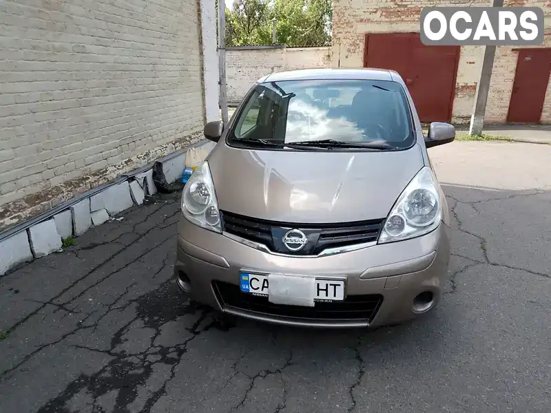 Хэтчбек Nissan Note 2013 1.4 л. Ручная / Механика обл. Черкасская, Умань - Фото 1/10