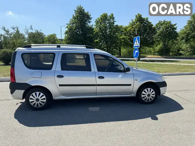 Седан Dacia Logan 2008 1.6 л. Ручная / Механика обл. Запорожская, Запорожье - Фото 1/21