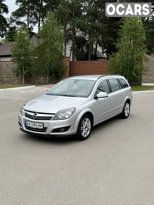 Универсал Opel Astra 2009 1.9 л. Ручная / Механика обл. Львовская, Стрый - Фото 1/21