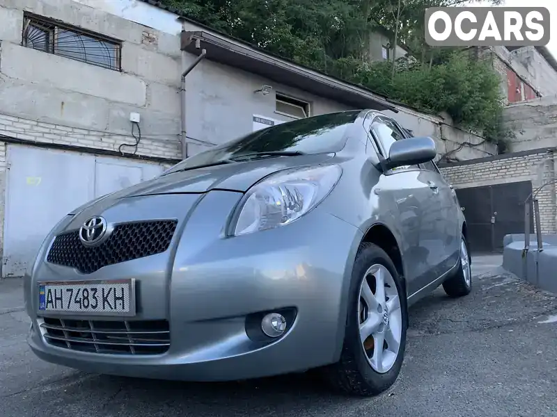 Хетчбек Toyota Yaris 2007 1.3 л. Автомат обл. Київська, Київ - Фото 1/20