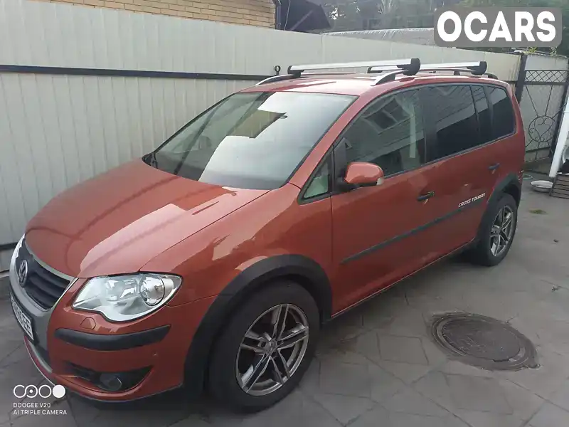 Минивэн Volkswagen Touran 2008 1.39 л. Автомат обл. Черниговская, Чернигов - Фото 1/12