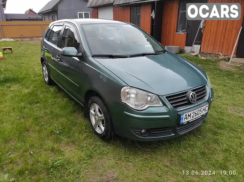 Седан Volkswagen Polo 2005 1.2 л. Ручна / Механіка обл. Житомирська, Малин - Фото 1/21