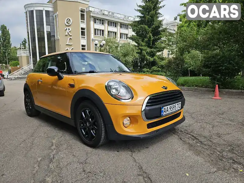 Хэтчбек MINI Hatch 2015 1.2 л. Ручная / Механика обл. Киевская, Киев - Фото 1/17