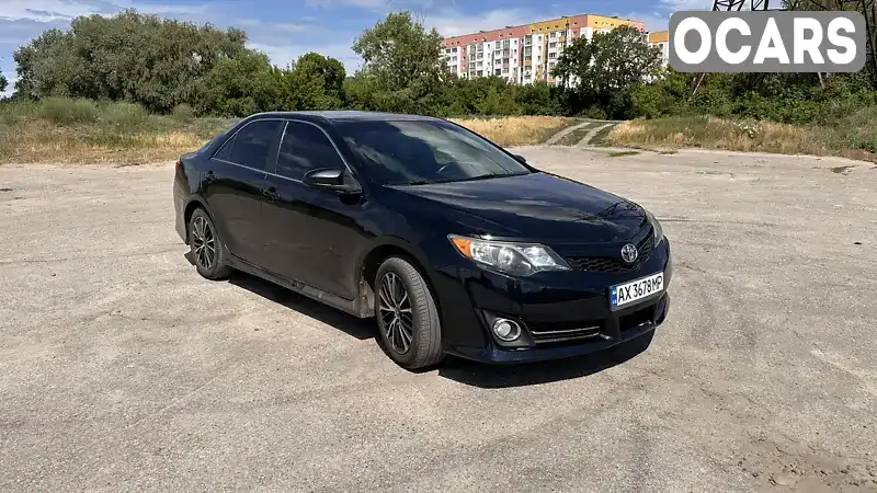 Седан Toyota Camry 2013 2.5 л. Автомат обл. Харківська, Харків - Фото 1/14