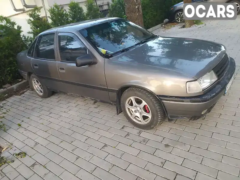 Седан Opel Vectra 1989 1.8 л. Ручна / Механіка обл. Закарпатська, Ужгород - Фото 1/8