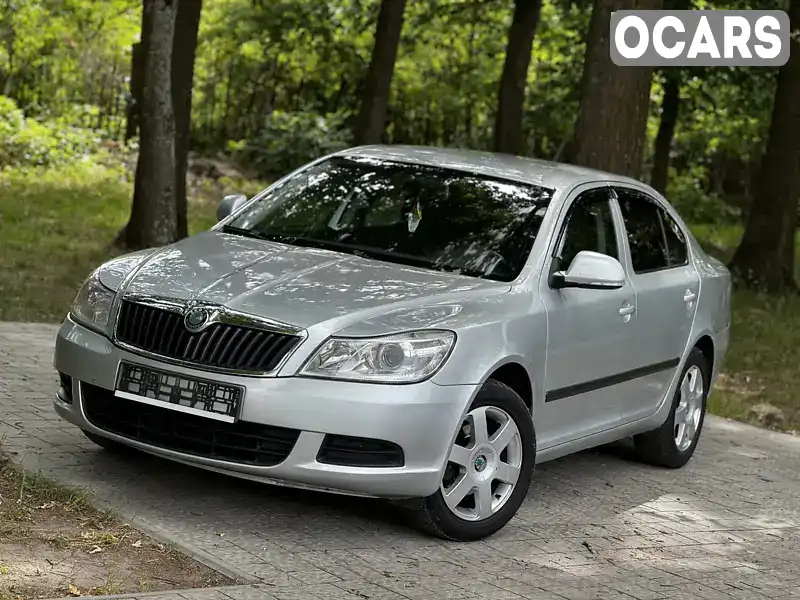 Ліфтбек Skoda Octavia 2010 1.6 л. Ручна / Механіка обл. Львівська, Львів - Фото 1/21