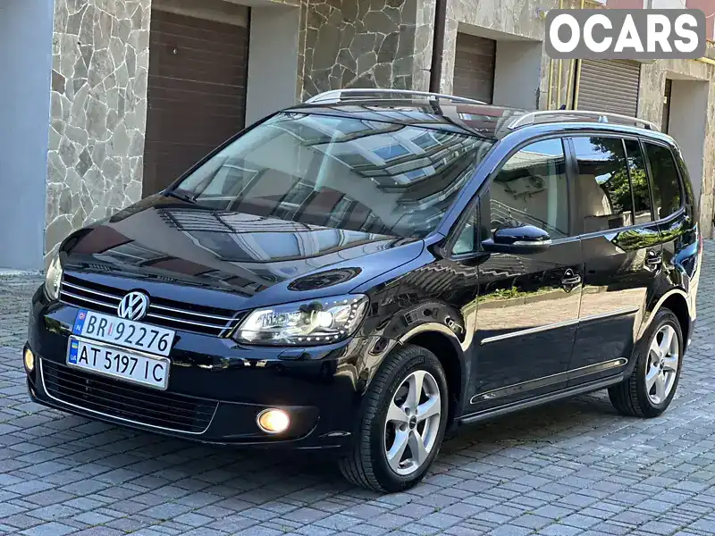 Минивэн Volkswagen Touran 2011 1.6 л. Ручная / Механика обл. Ивано-Франковская, Надворная - Фото 1/21