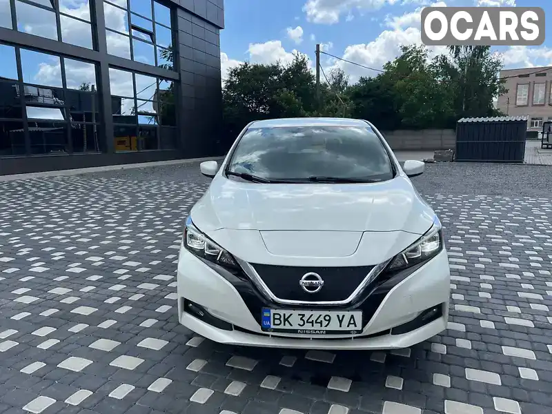 Хэтчбек Nissan Leaf 2018 null_content л. Автомат обл. Хмельницкая, Шепетовка - Фото 1/11