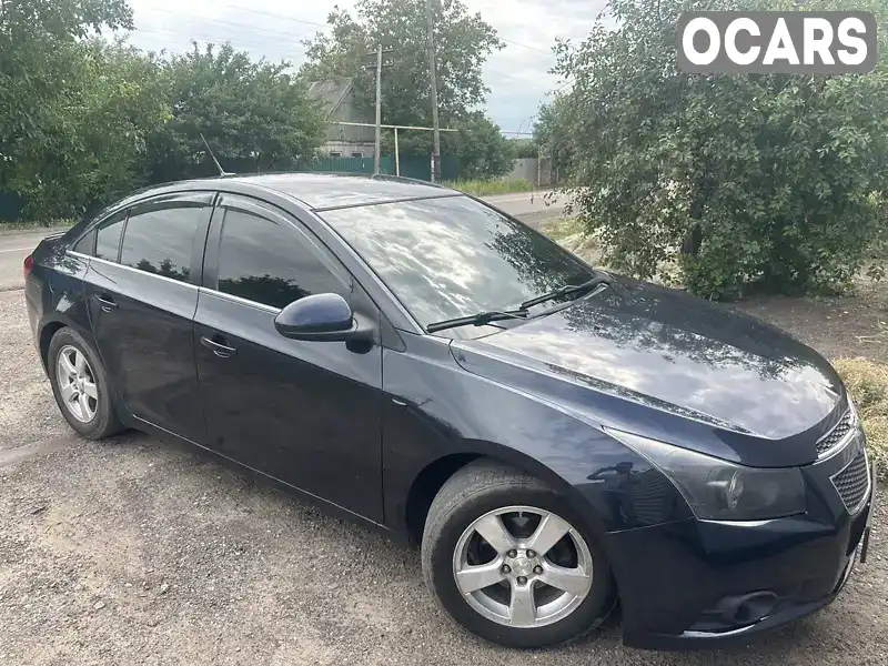 Седан Chevrolet Cruze 2014 1.36 л. Типтроник обл. Донецкая, Славянск - Фото 1/10