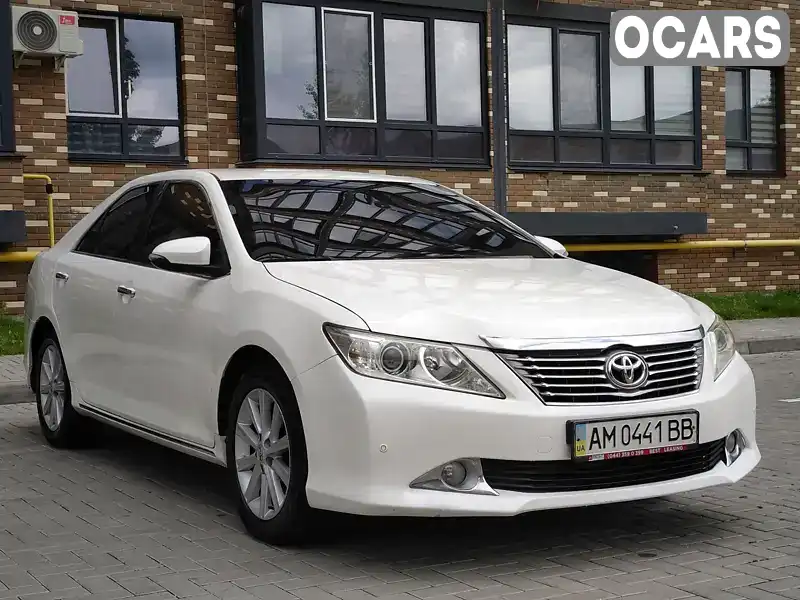 Седан Toyota Camry 2012 3.5 л. Автомат обл. Житомирская, Житомир - Фото 1/21