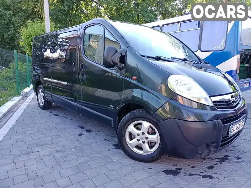 Минивэн Opel Vivaro 2013 2 л. Ручная / Механика обл. Львовская, Львов - Фото 1/17