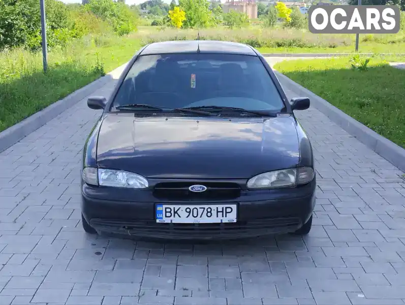 Седан Ford Mondeo 1994 1.8 л. Ручная / Механика обл. Ровенская, Здолбунов - Фото 1/13