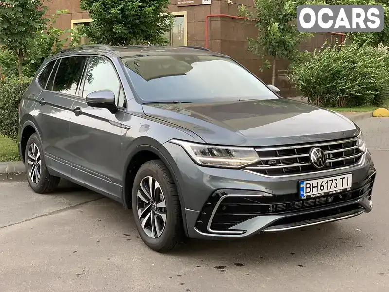 Внедорожник / Кроссовер Volkswagen Tiguan 2022 1.98 л. Автомат обл. Одесская, Одесса - Фото 1/21