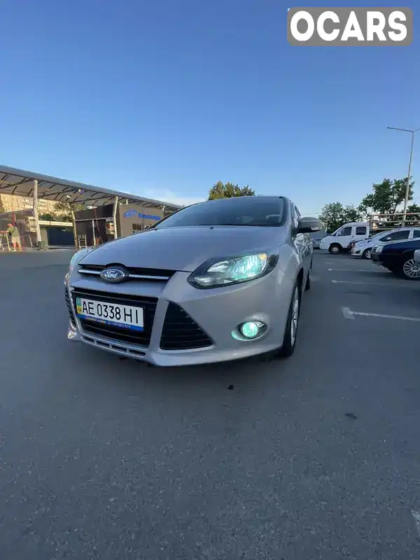 Седан Ford Focus 2013 1 л. Ручна / Механіка обл. Дніпропетровська, Дніпро (Дніпропетровськ) - Фото 1/17