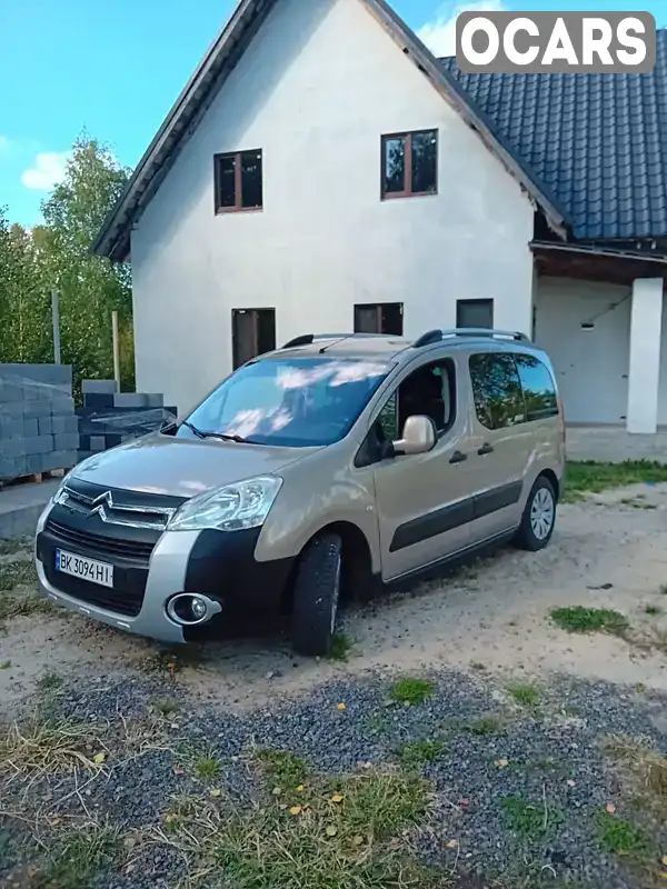 Мінівен Citroen Berlingo 2010 1.6 л. Ручна / Механіка обл. Рівненська, Рокитне - Фото 1/19