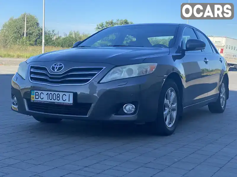 Седан Toyota Camry 2010 2.36 л. Ручна / Механіка обл. Львівська, Львів - Фото 1/21