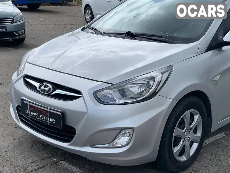 Седан Hyundai Accent 2011 1.6 л. Ручна / Механіка обл. Миколаївська, Миколаїв - Фото 1/21