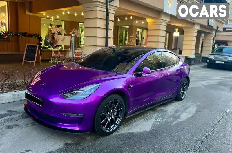 Седан Tesla Model 3 2018 null_content л. Автомат обл. Киевская, Киев - Фото 1/15