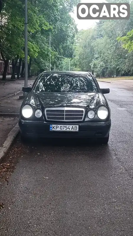 Седан Mercedes-Benz E-Class 1999 2 л. Автомат обл. Запорізька, Запоріжжя - Фото 1/21