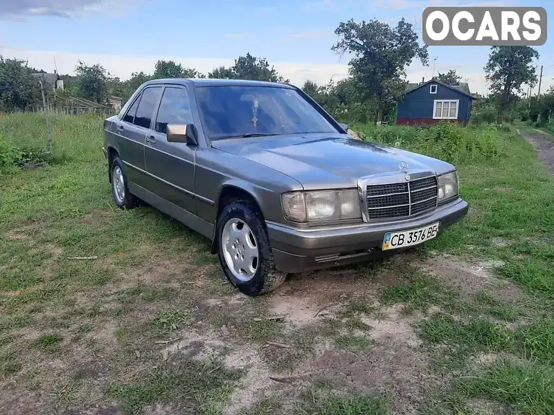 Седан Mercedes-Benz 190 1984 2 л. Ручная / Механика обл. Черниговская, Семеновка - Фото 1/8