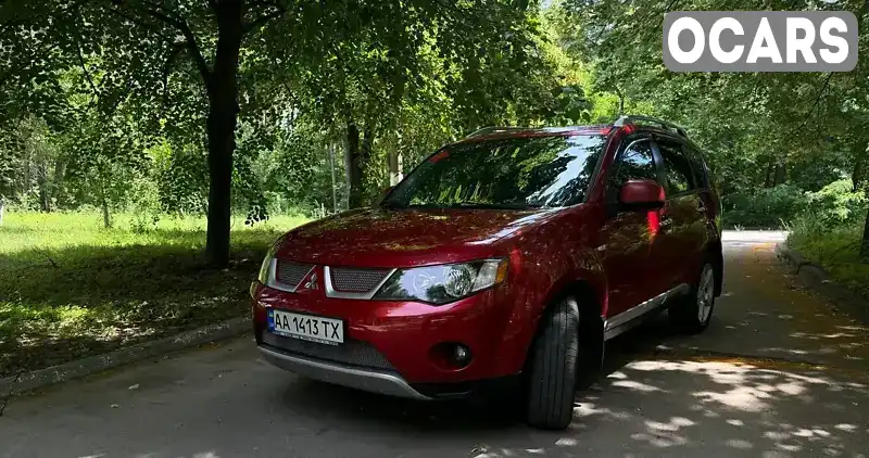 Позашляховик / Кросовер Mitsubishi Outlander XL 2008 2.36 л. Варіатор обл. Київська, Київ - Фото 1/14