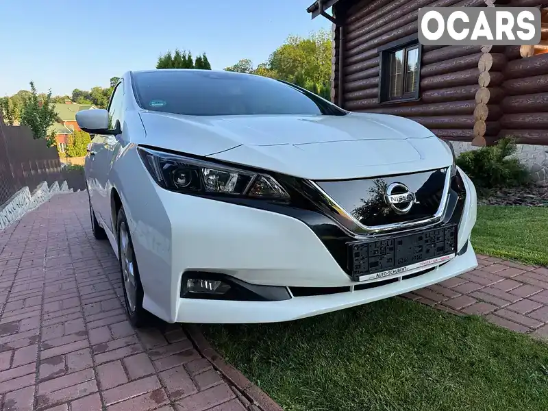 Хэтчбек Nissan Leaf 2020 null_content л. Автомат обл. Киевская, Киев - Фото 1/21