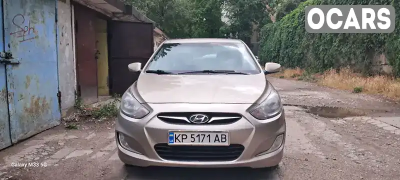 Седан Hyundai Accent 2012 1.4 л. Ручна / Механіка обл. Запорізька, Запоріжжя - Фото 1/15