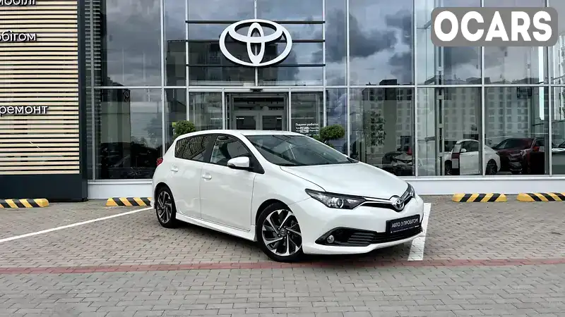 Хэтчбек Toyota Corolla 2017 1.8 л. Автомат обл. Черниговская, Варва - Фото 1/21