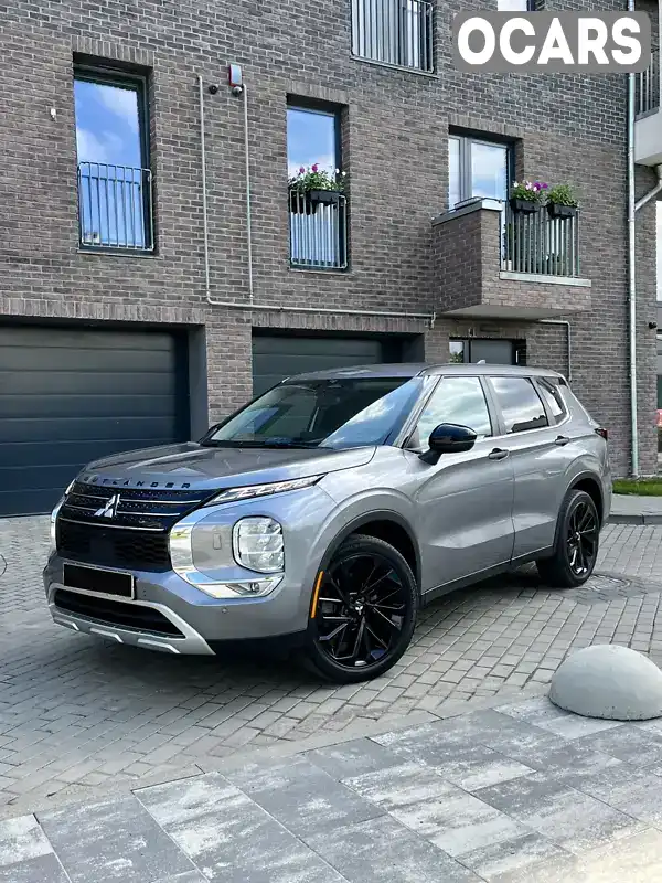 Позашляховик / Кросовер Mitsubishi Outlander 2021 2.5 л. Автомат обл. Львівська, Львів - Фото 1/21