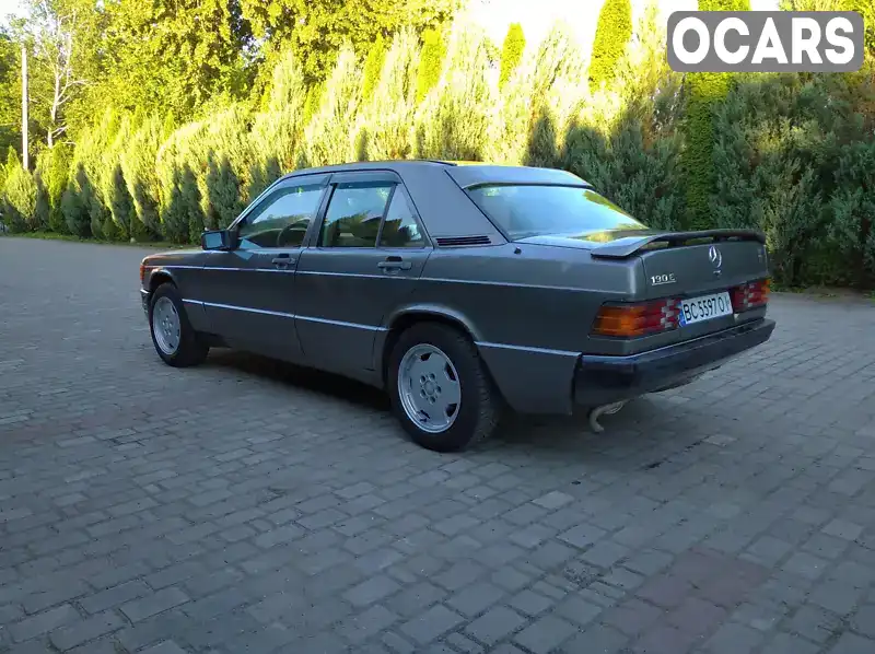 Седан Mercedes-Benz 190 1985 2 л. Автомат обл. Львовская, Самбор - Фото 1/19