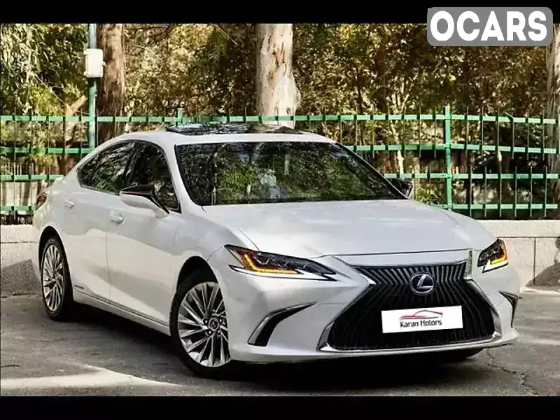 Седан Lexus ES 2018 2.5 л. Автомат обл. Львовская, Львов - Фото 1/3