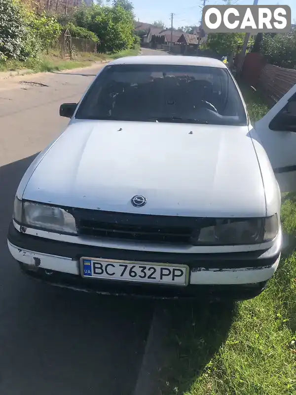 Седан Opel Vectra 1993 1.7 л. Ручная / Механика обл. Львовская, Яворов - Фото 1/12
