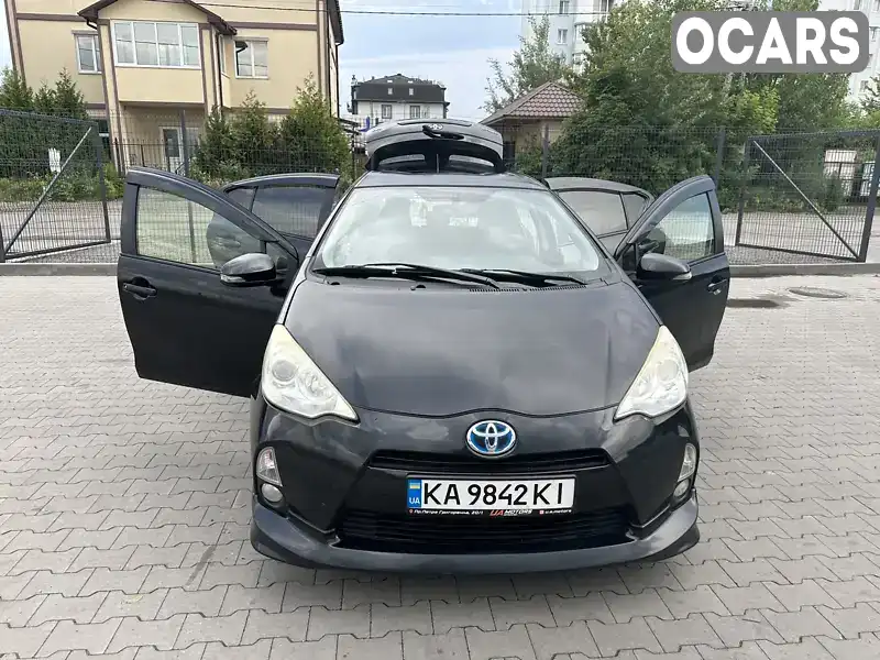 Хэтчбек Toyota Aqua 2014 1.5 л. обл. Киевская, Киев - Фото 1/21