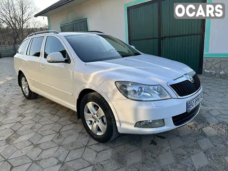 Универсал Skoda Octavia 2012 1.6 л. Ручная / Механика обл. Черновицкая, Кицмань - Фото 1/21