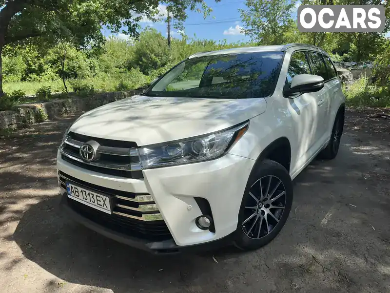 Позашляховик / Кросовер Toyota Highlander 2019 3.5 л. Автомат обл. Вінницька, Вінниця - Фото 1/15