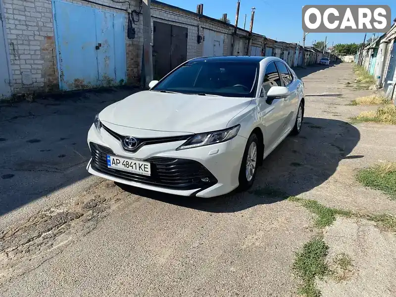 Седан Toyota Camry 2018 2.49 л. Автомат обл. Запорожская, Запорожье - Фото 1/13