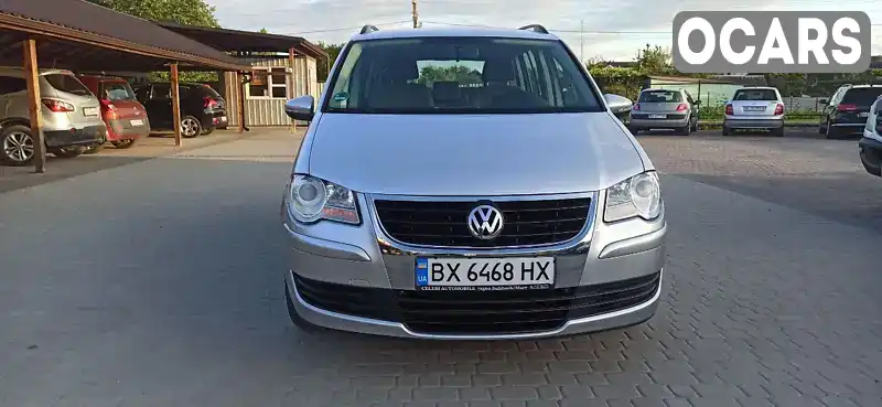 Минивэн Volkswagen Touran 2009 1.4 л. Ручная / Механика обл. Хмельницкая, Староконстантинов - Фото 1/16